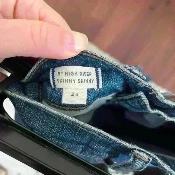 Madewell 9” high rise skinny skinny jeans - Picture 3 of 3